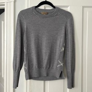 Gray Burberry sweater, size M, 100% extra fine merino wool